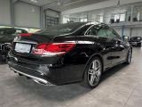 Mercedes-Benz E 220d Coupe bei Gebrauchtwagen.expert - Abbildung (4 / 15)