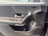 Mercedes-Benz A-Klasse bei Gebrauchtwagen.expert - Abbildung (11 / 15) Mercedes-Benz A-Klasse bei Gebrauchtwagen.expert - Abbildung (11 / 15)