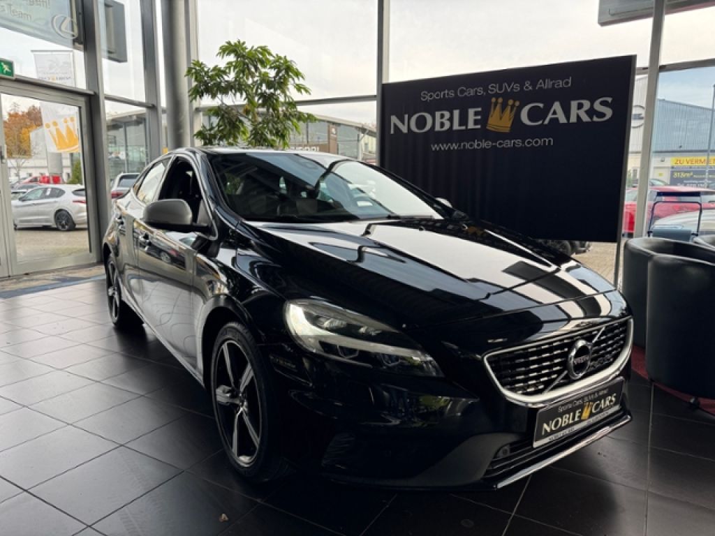 Volvo V40 bei Gebrauchtwagen.expert - Hauptabbildung Volvo V40 bei Gebrauchtwagen.expert - Hauptabbildung