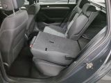 VW Passat bei Gebrauchtwagen.expert - Abbildung (12 / 15)