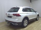 VW Tiguan bei Gebrauchtwagen.expert - Abbildung (4 / 15)