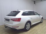 Skoda Superb bei Gebrauchtwagen.expert - Abbildung (4 / 15)