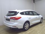 Ford Focus Turnier bei Gebrauchtwagen.expert - Abbildung (4 / 15)