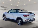 VW T-Roc bei Gebrauchtwagen.expert - Abbildung (4 / 15)