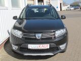 Dacia Sandero bei Gebrauchtwagen.expert - Abbildung (2 / 15)