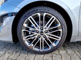 Kia Pro Ceed bei Gebrauchtwagen.expert - Abbildung (13 / 15) Kia Pro Ceed bei Gebrauchtwagen.expert - Abbildung (13 / 15)