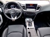 Kia Ceed bei Gebrauchtwagen.expert - Abbildung (10 / 14) Kia Ceed bei Gebrauchtwagen.expert - Abbildung (10 / 14)