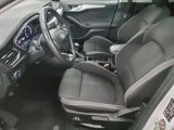 Ford Focus Turnier bei Gebrauchtwagen.expert - Abbildung (7 / 15)