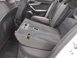 Audi A4 bei Gebrauchtwagen.expert - Abbildung (12 / 15)