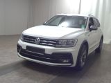 VW Tiguan Allspace bei Gebrauchtwagen.expert - Abbildung (2 / 15)