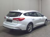 Ford Focus Turnier bei Gebrauchtwagen.expert - Abbildung (4 / 15)