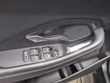 Jaguar E-Pace bei Gebrauchtwagen.expert - Abbildung (9 / 15)