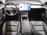 Tesla Model 3 bei Gebrauchtwagen.expert - Abbildung (5 / 15) Tesla Model 3 bei Gebrauchtwagen.expert - Abbildung (5 / 15)
