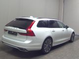 Volvo V90 bei Gebrauchtwagen.expert - Abbildung (4 / 15)