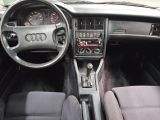Audi Audi 80 bei Gebrauchtwagen.expert - Abbildung (5 / 15)