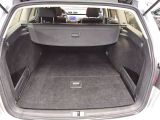VW Passat bei Gebrauchtwagen.expert - Abbildung (11 / 15) VW Passat bei Gebrauchtwagen.expert - Abbildung (11 / 15)