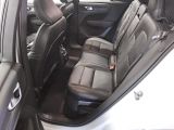 Volvo XC40 bei Gebrauchtwagen.expert - Abbildung (13 / 15)