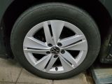 VW Golf bei Gebrauchtwagen.expert - Abbildung (11 / 15) VW Golf bei Gebrauchtwagen.expert - Abbildung (11 / 15)