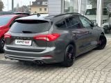 Ford Focus Turnier bei Gebrauchtwagen.expert - Abbildung (4 / 15)