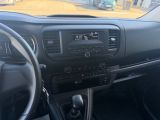 Opel Vivaro bei Gebrauchtwagen.expert - Abbildung (9 / 15) Opel Vivaro bei Gebrauchtwagen.expert - Abbildung (9 / 15)