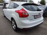 Ford Focus bei Gebrauchtwagen.expert - Abbildung (5 / 15)