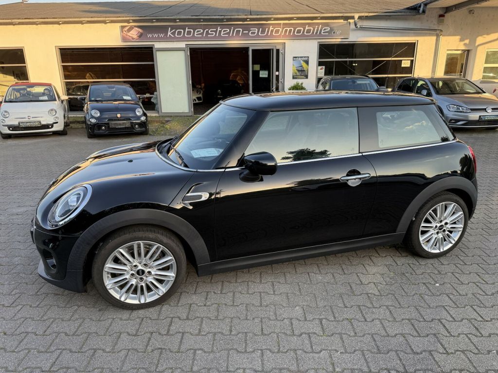 Mini Cooper bei Gebrauchtwagen.expert - Hauptabbildung Mini Cooper bei Gebrauchtwagen.expert - Hauptabbildung