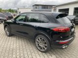 Porsche Cayenne bei Gebrauchtwagen.expert - Abbildung (4 / 9) Porsche Cayenne bei Gebrauchtwagen.expert - Abbildung (4 / 9)