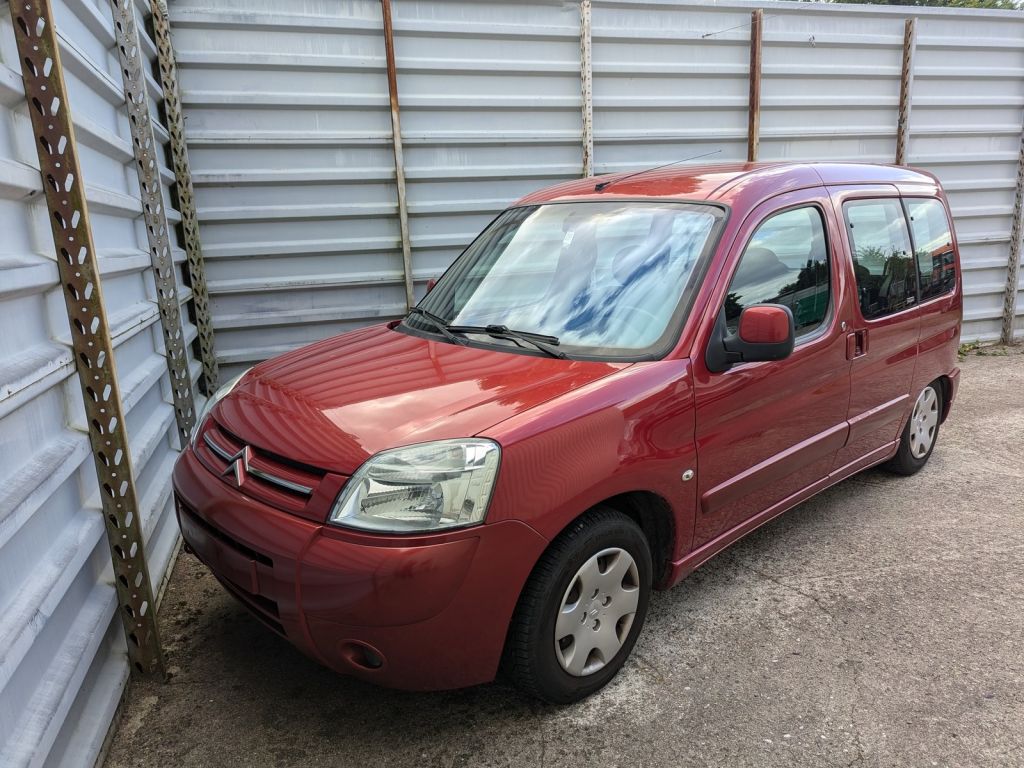 Citroen Berlingo bei Gebrauchtwagen.expert - Hauptabbildung Citroen Berlingo bei Gebrauchtwagen.expert - Hauptabbildung