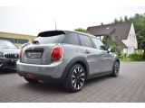 Mini Cooper bei Gebrauchtwagen.expert - Abbildung (4 / 15)