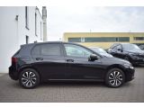 VW Golf VIII bei Gebrauchtwagen.expert - Abbildung (3 / 15)