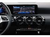 Mercedes-Benz A-Klasse bei Gebrauchtwagen.expert - Abbildung (13 / 15) Mercedes-Benz A-Klasse bei Gebrauchtwagen.expert - Abbildung (13 / 15)