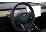 Tesla Model 3 bei Gebrauchtwagen.expert - Abbildung (11 / 15) Tesla Model 3 bei Gebrauchtwagen.expert - Abbildung (11 / 15)