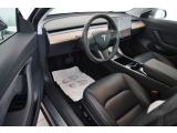 Tesla Model 3 bei Gebrauchtwagen.expert - Abbildung (9 / 15) Tesla Model 3 bei Gebrauchtwagen.expert - Abbildung (9 / 15)