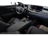 Lexus ES bei Gebrauchtwagen.expert - Abbildung (4 / 15)