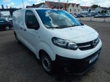 Opel Vivaro bei Gebrauchtwagen.expert - Abbildung (4 / 15)