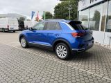 VW T-Roc bei Gebrauchtwagen.expert - Abbildung (4 / 15)