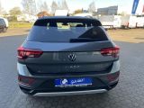 VW T-Roc bei Gebrauchtwagen.expert - Abbildung (6 / 15)