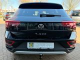 VW T-Roc bei Gebrauchtwagen.expert - Abbildung (15 / 15)