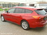 Ford Focus Turnier bei Gebrauchtwagen.expert - Abbildung (2 / 15) Ford Focus Turnier bei Gebrauchtwagen.expert - Abbildung (2 / 15)