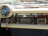 Mercedes-Benz 280 bei Gebrauchtwagen.expert - Abbildung (10 / 15)