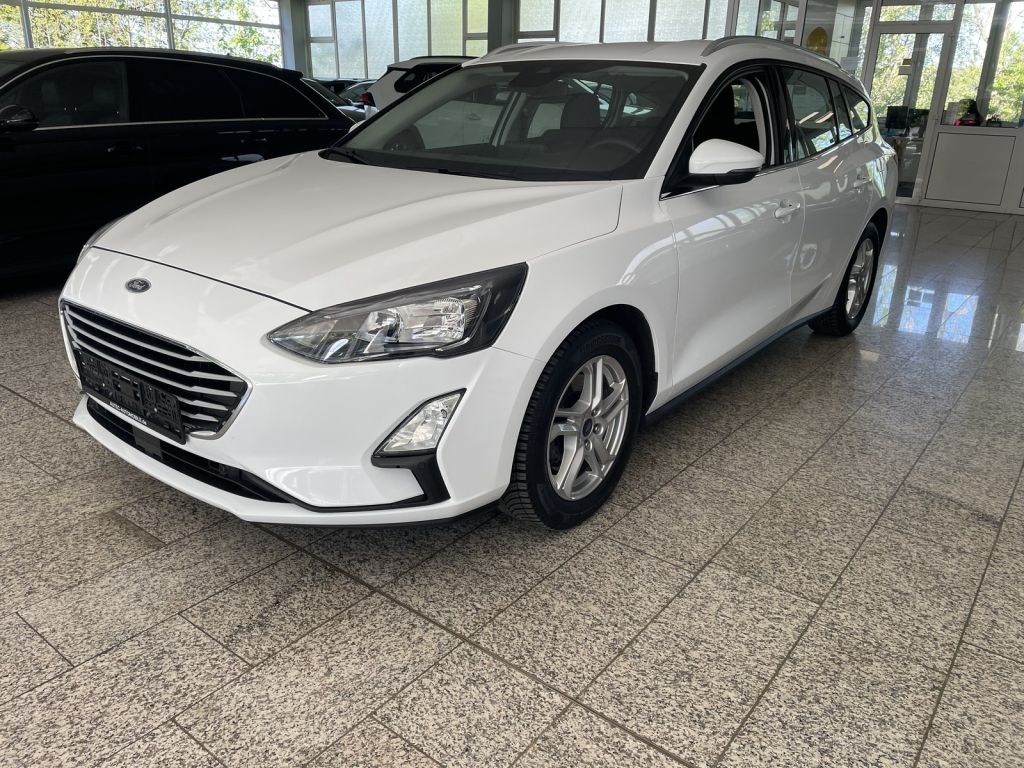 Ford Focus Turnier bei Gebrauchtwagen.expert - Hauptabbildung Ford Focus Turnier bei Gebrauchtwagen.expert - Hauptabbildung