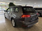 VW Golf VII bei Gebrauchtwagen.expert - Abbildung (4 / 10)