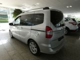 Ford Tourneo bei Gebrauchtwagen.expert - Abbildung (6 / 10)