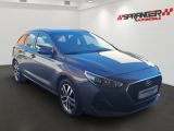 Hyundai i30 cw bei Gebrauchtwagen.expert - Abbildung (2 / 12)
