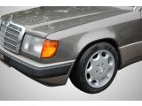 Mercedes-Benz 300 bei Gebrauchtwagen.expert - Abbildung (8 / 15)