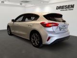 Ford Focus ST bei Gebrauchtwagen.expert - Abbildung (4 / 15) Ford Focus ST bei Gebrauchtwagen.expert - Abbildung (4 / 15)