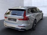 Volvo V60 bei Gebrauchtwagen.expert - Abbildung (4 / 15) Volvo V60 bei Gebrauchtwagen.expert - Abbildung (4 / 15)