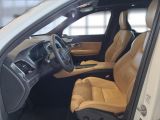 Volvo XC90 bei Gebrauchtwagen.expert - Abbildung (8 / 15) Volvo XC90 bei Gebrauchtwagen.expert - Abbildung (8 / 15)