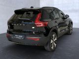 Volvo XC 40 Plus Recharge bei Gebrauchtwagen.expert - Abbildung (4 / 15)