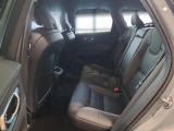Volvo XC60 bei Gebrauchtwagen.expert - Abbildung (12 / 15)